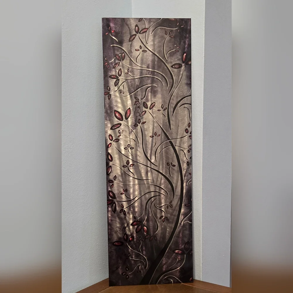 Elegant Black, Red &‎ Silver Metal Wall Art Decor - NEW